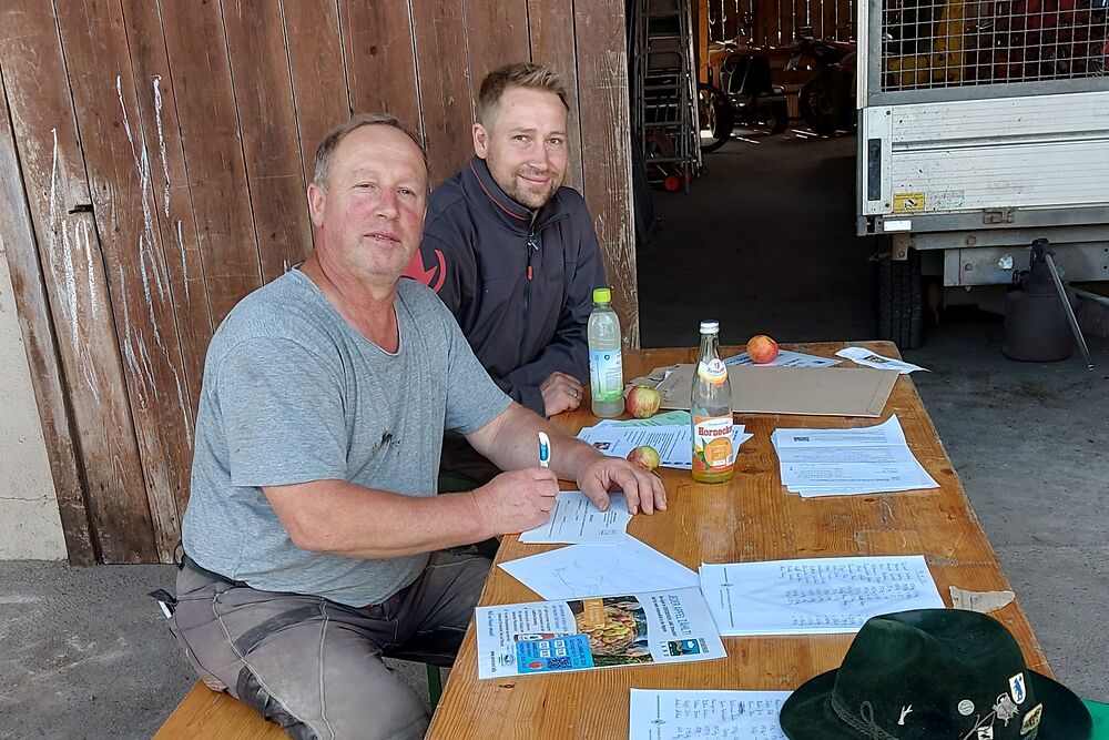 13.09.2025 Streuobstsammlung in Hüttelkofen: Jeder Apfel zählt
