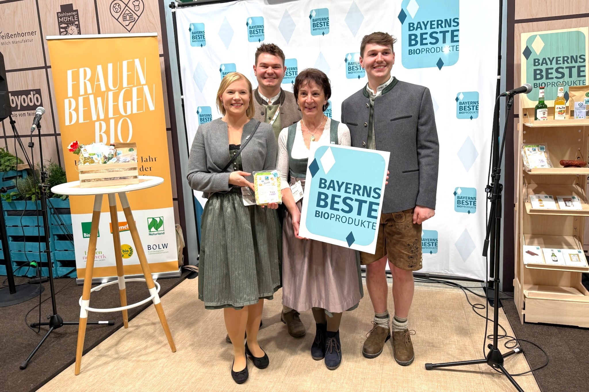 12.02.2026 Die Verleihung: UNSER LAND Bio Spätzle holen den Titel